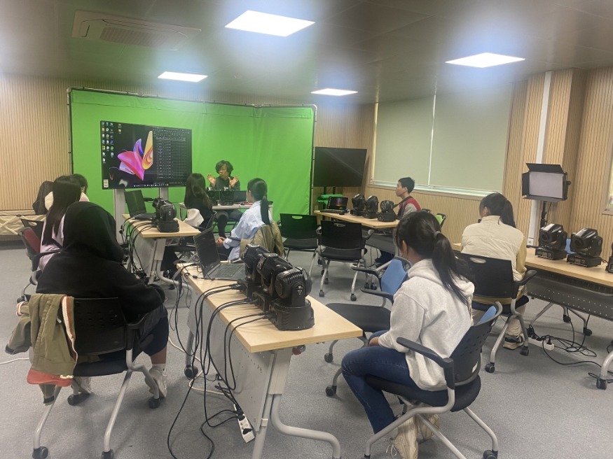 [크기변환](보도자료 241120) 성남 무대연출 공유학교, 공연 예술가의 꿈을 키우다!(1).jpg