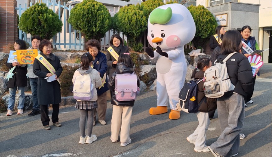 20260313 부산서부교육지원청, 어린이 통학안전 합동 캠페인 실시_붙임2.jpg